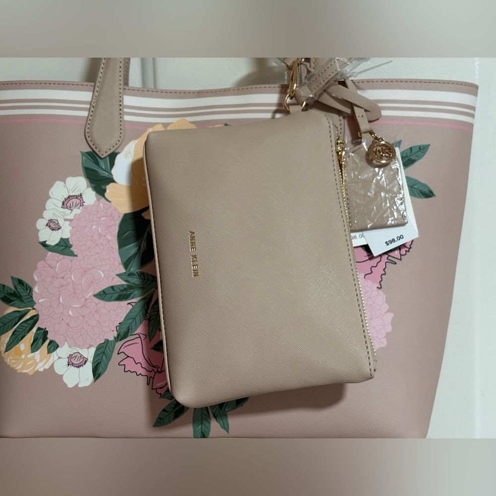 Anne Klein Bonded Large Tote with Pouch - Picture 9 of 17